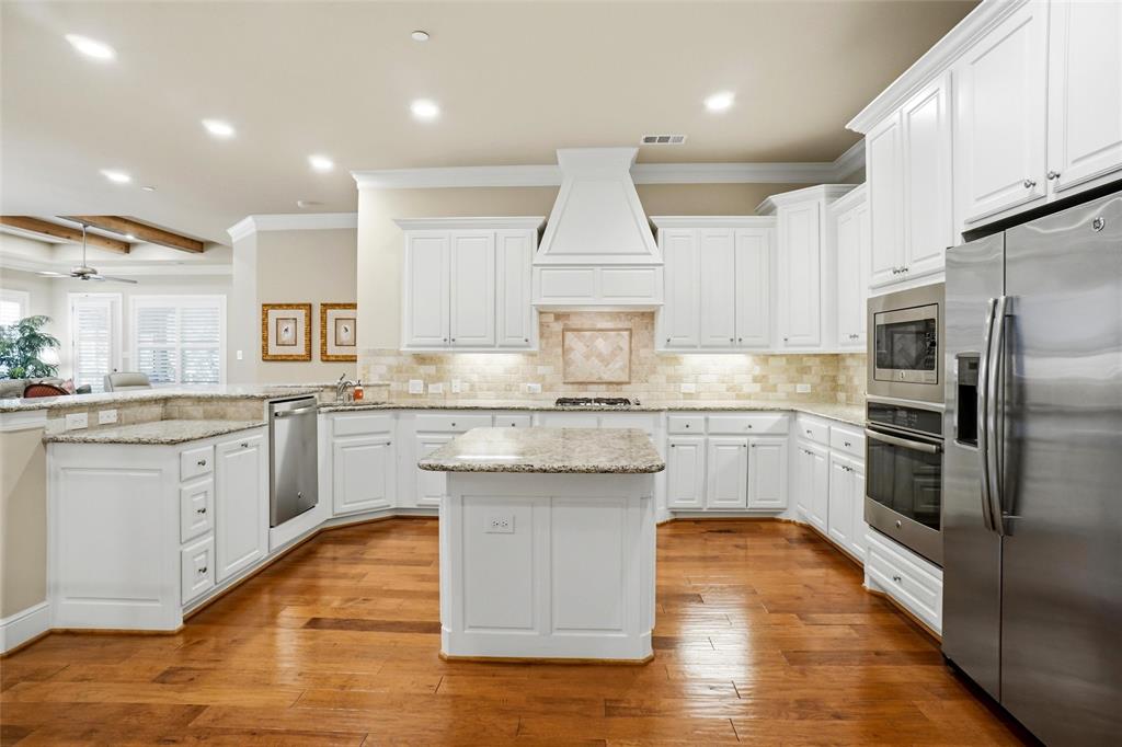365 Watermere Drive Property Photo 9