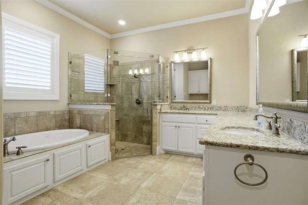 365 Watermere Drive Property Photo 15