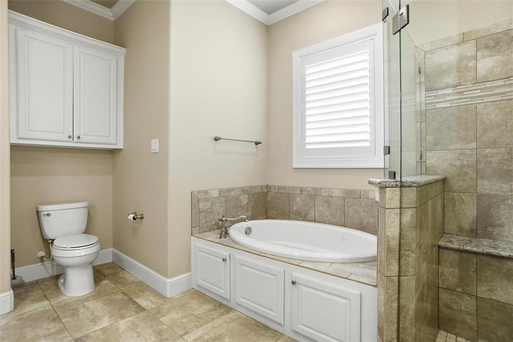 365 Watermere Drive Property Photo 17