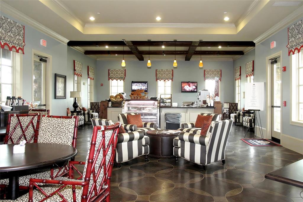 365 Watermere Drive Property Photo 30