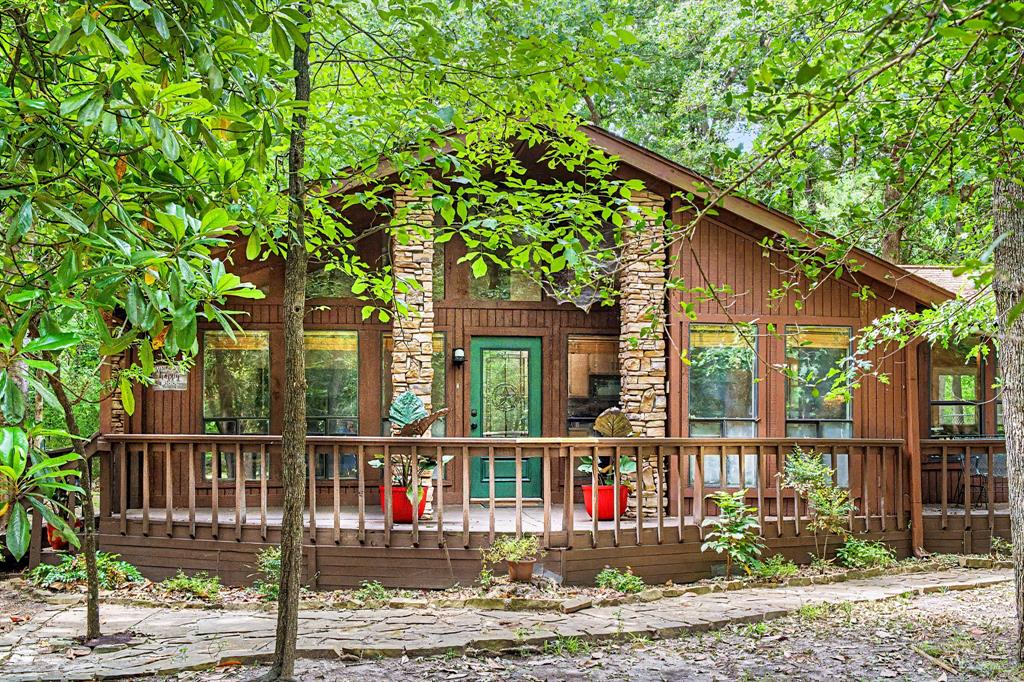 209 Woodfern Glen Property Photo 1