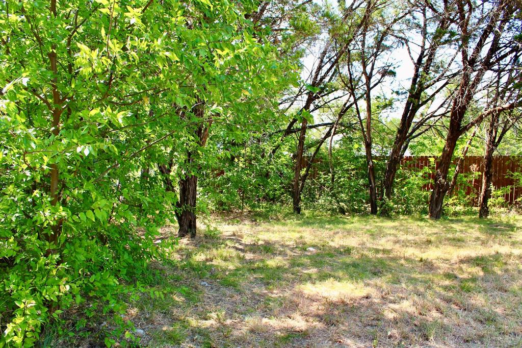 4902 Village Drive Property Photo 9