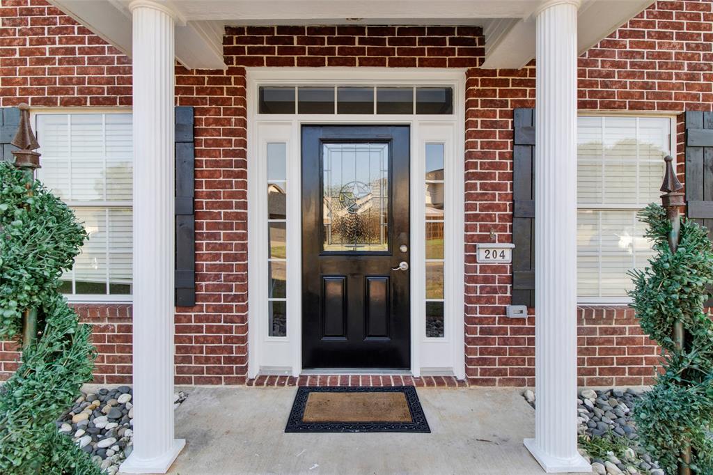 204 Millpond Drive Property Photo 4