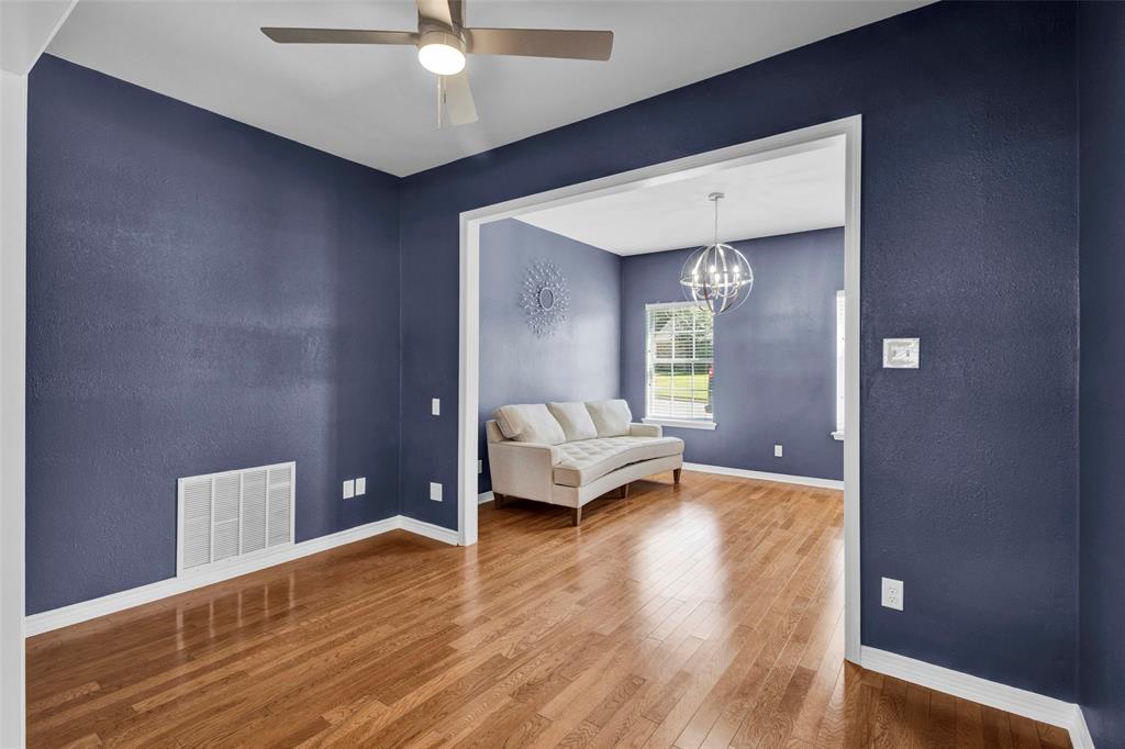 204 Millpond Drive Property Photo 14