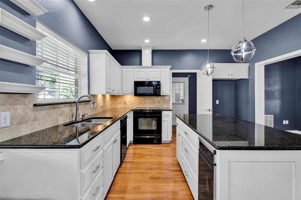204 Millpond Drive Property Photo 18