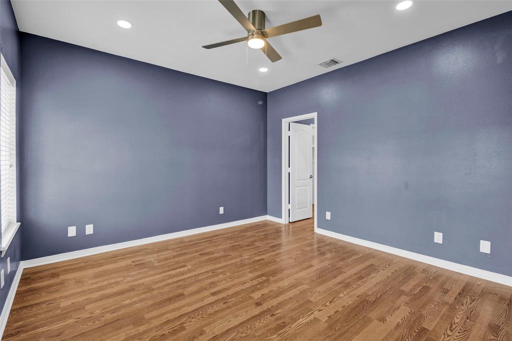 204 Millpond Drive Property Photo 25