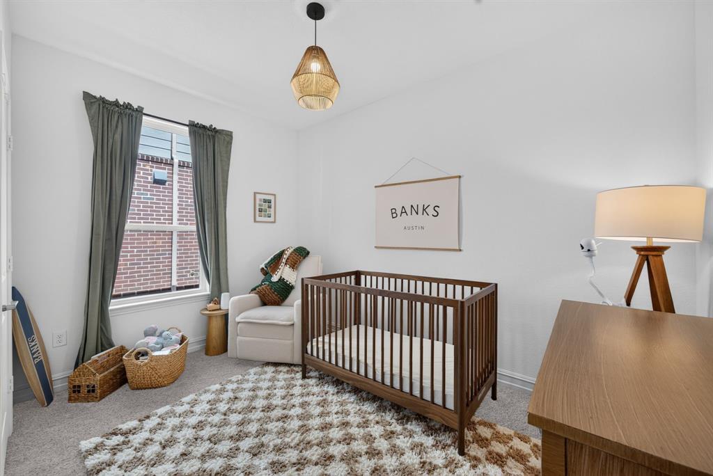 1109 Nathan Lane Property Photo 7