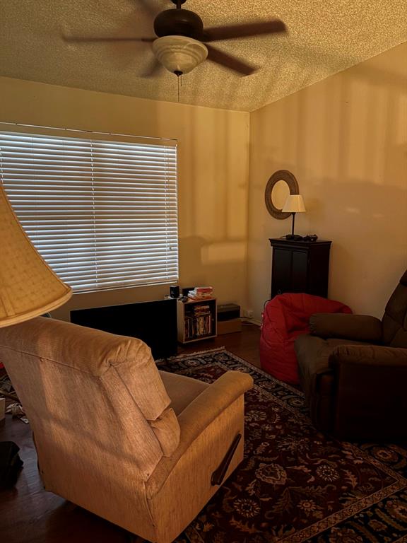 4435 Mercer Street Property Photo 16