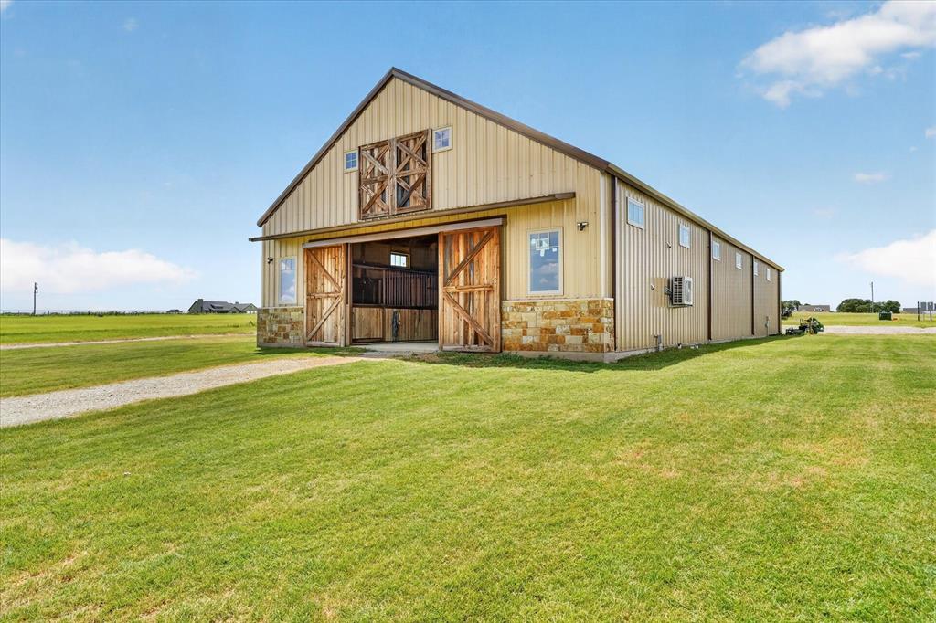 2250 Campbell Road Property Photo 11