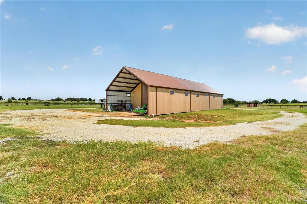 2250 Campbell Road Property Photo 13