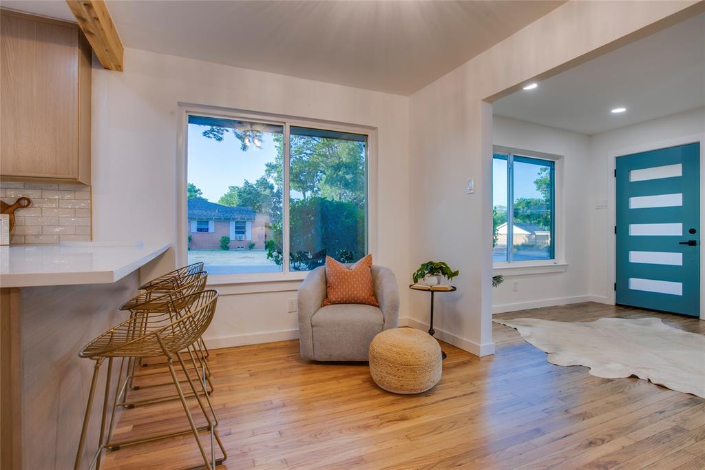 1807 S Vernon Avenue Property Photo 9