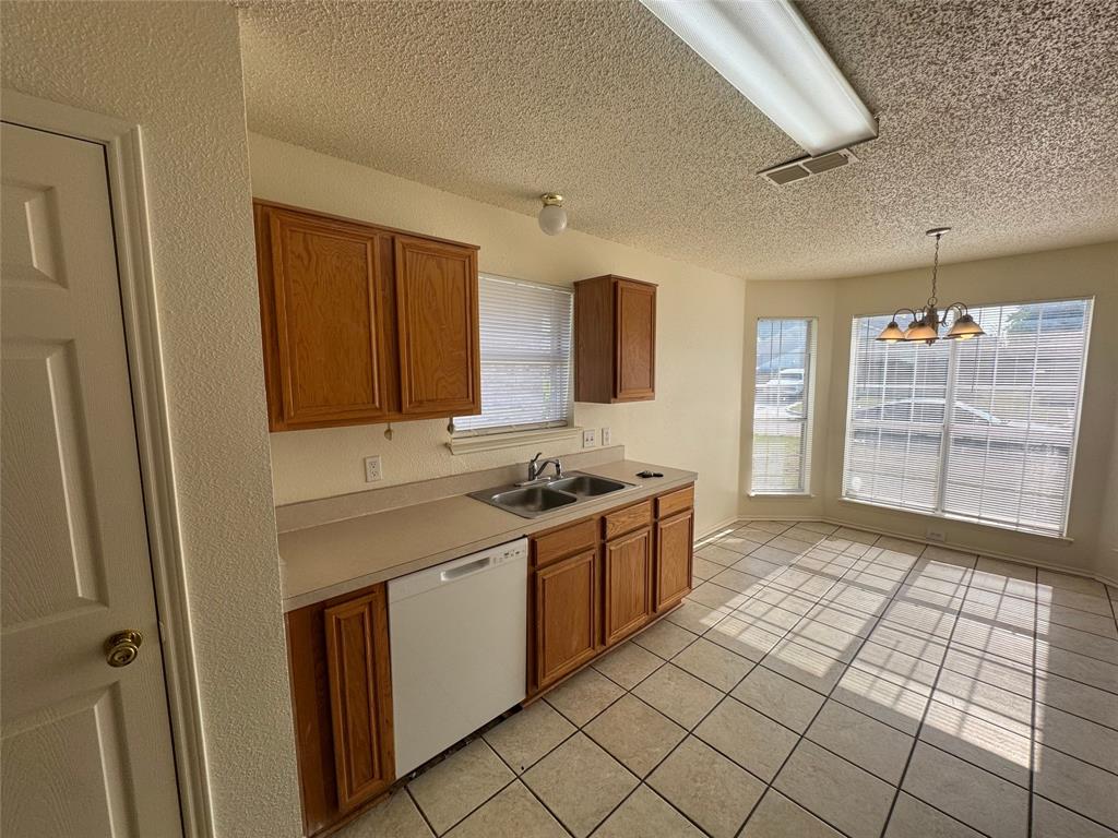 8045 Cannonwood Drive Property Photo 8