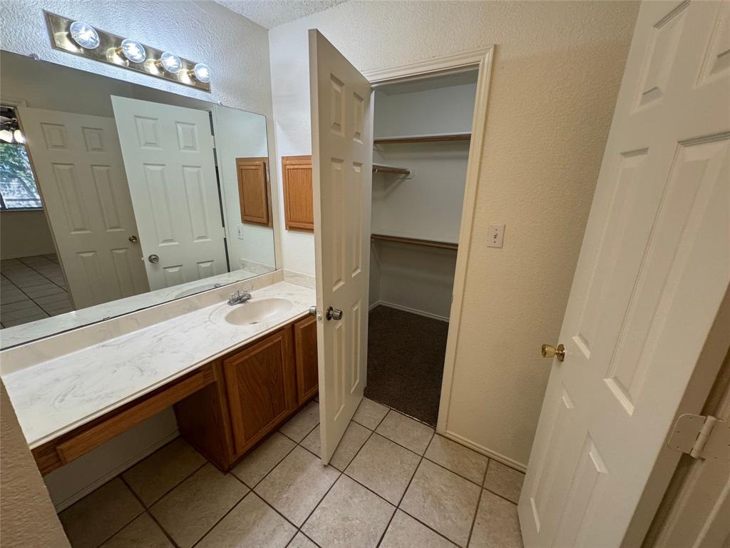 8045 Cannonwood Drive Property Photo 16