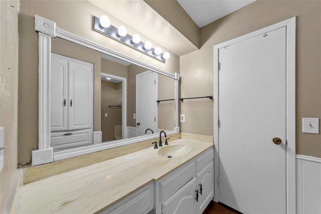 1116 Windsong Trail Property Photo 29
