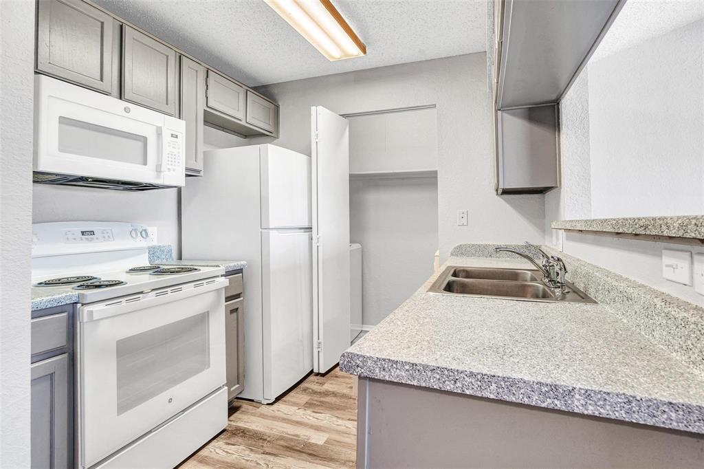 2500 E Park Boulevard P2 Property Photo 8