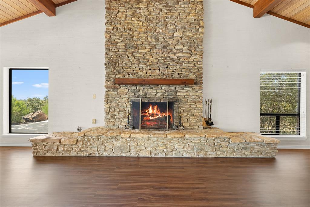 4732 W Us Highway 79 Property Photo 6