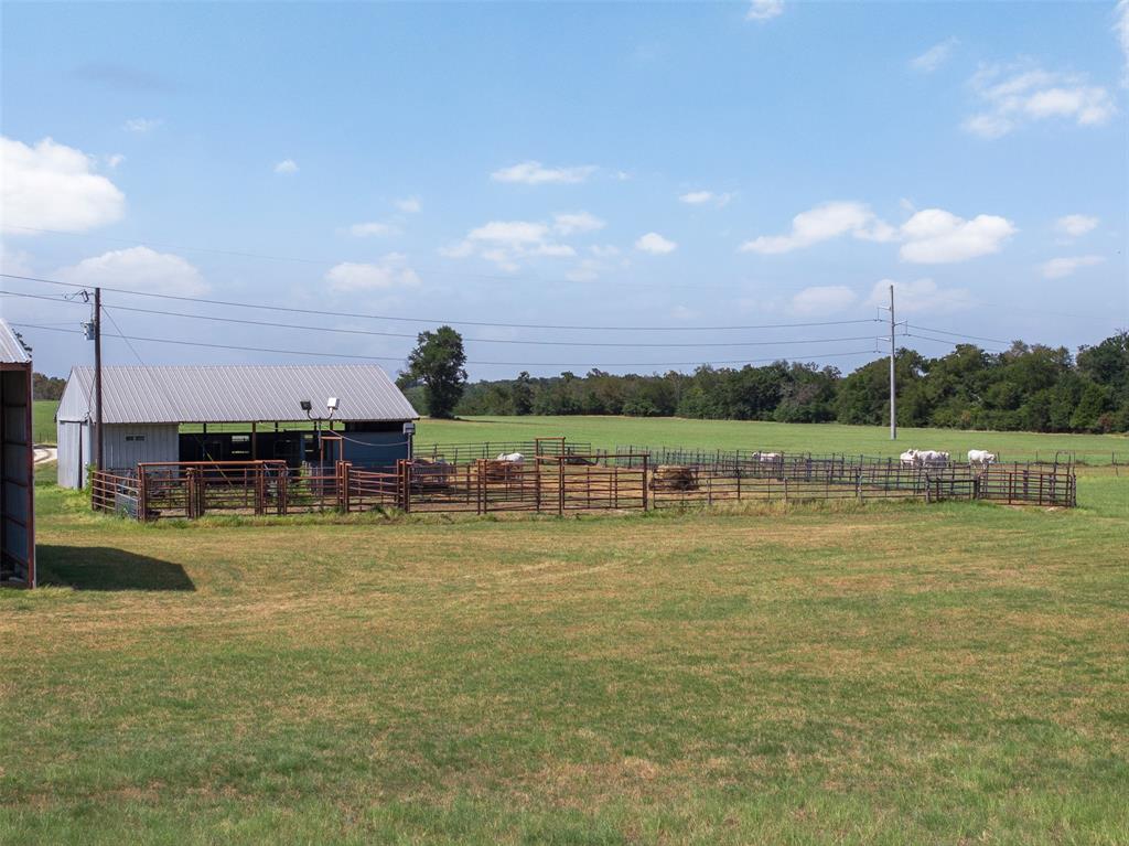 4732 W Us Highway 79 Property Photo 10