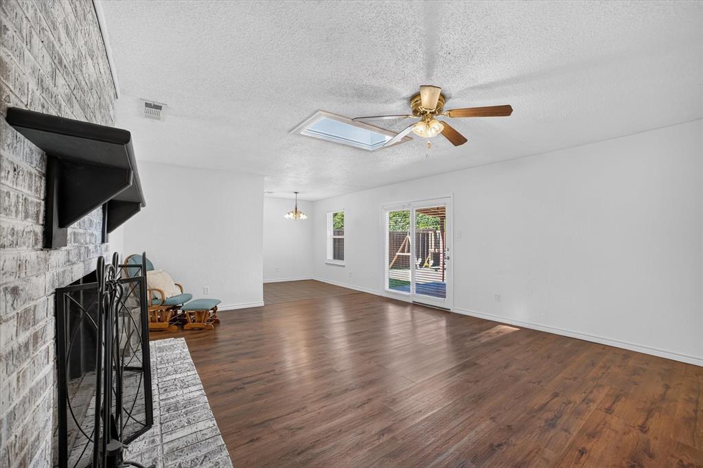 1413 Long Shadow Lane Property Photo 4