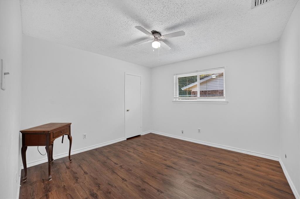 1413 Long Shadow Lane Property Photo 16