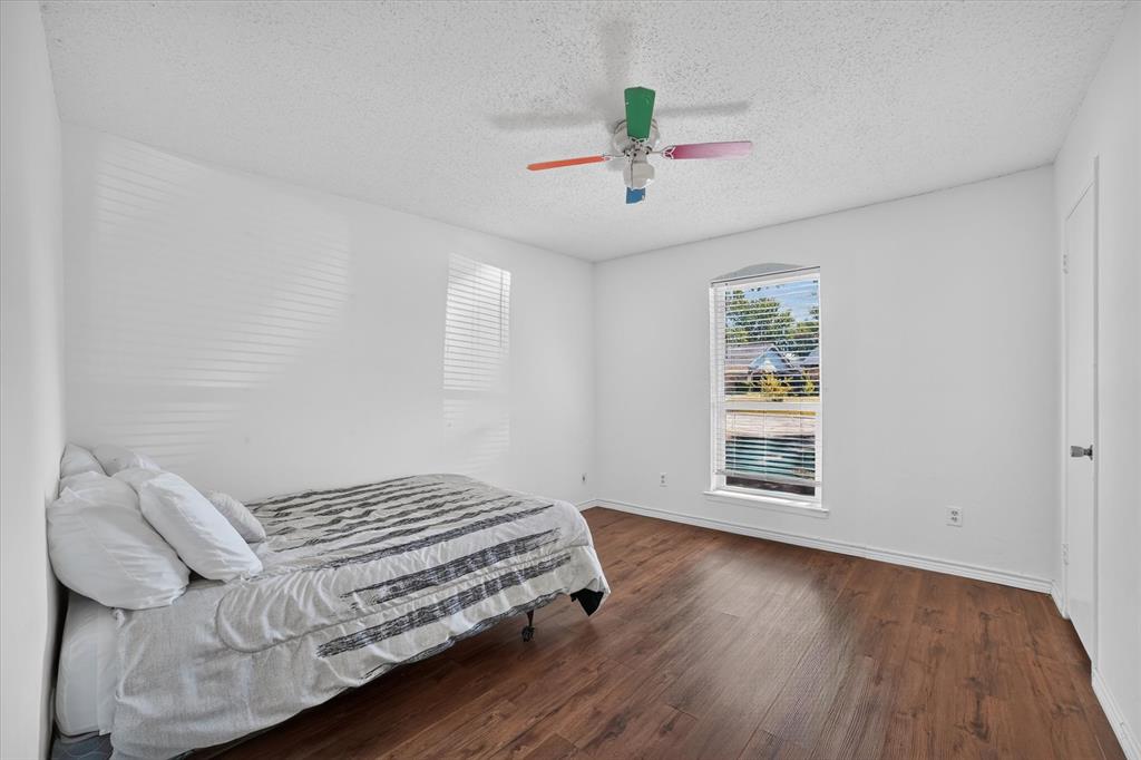 1413 Long Shadow Lane Property Photo 17