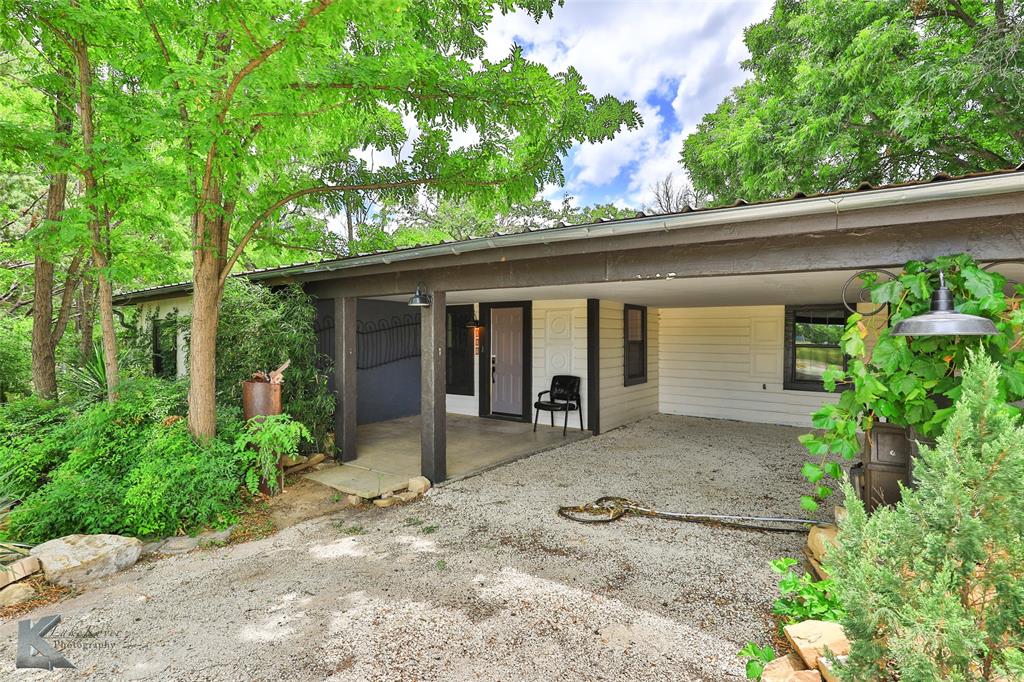 609 Sunset Drive Property Photo 1