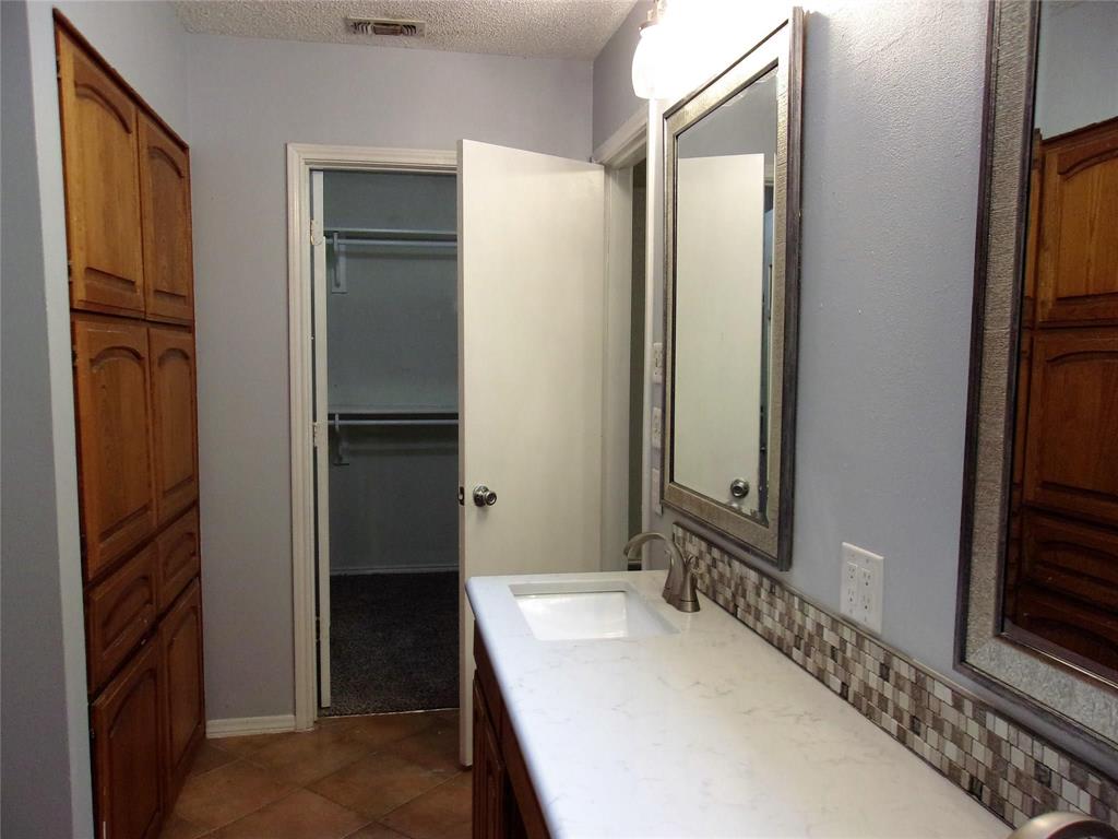 4200 Rye Glen Drive Property Photo 16