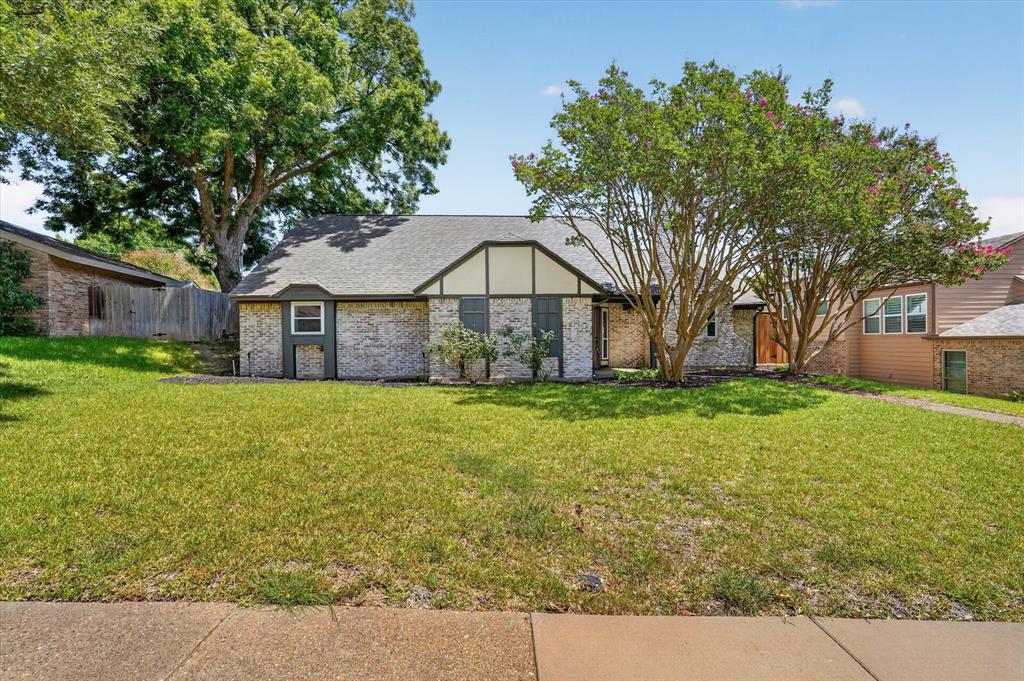 2004 Hondo Drive Property Photo 3