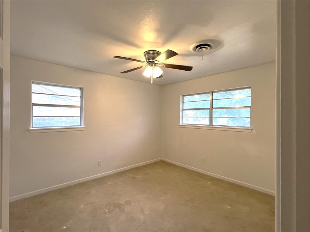 410 N Rosalee Property Photo 7