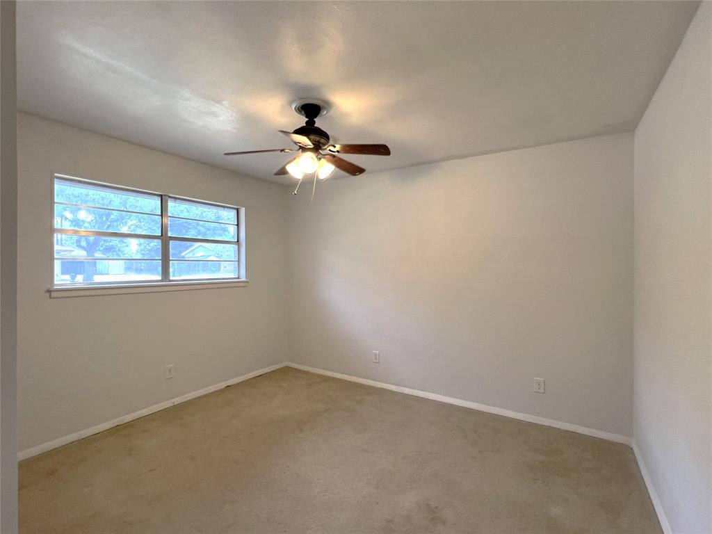 410 N Rosalee Property Photo 8