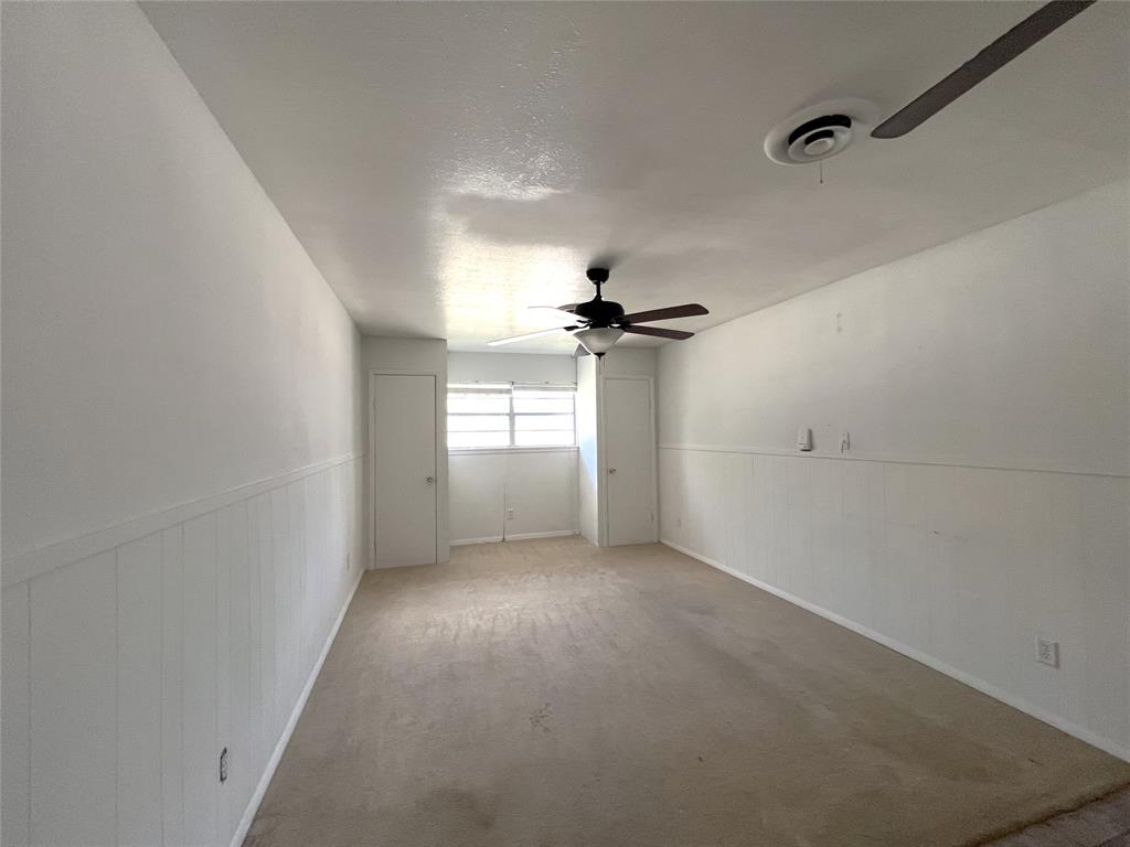 410 N Rosalee Property Photo 12
