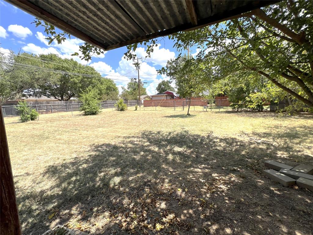 410 N Rosalee Property Photo 14