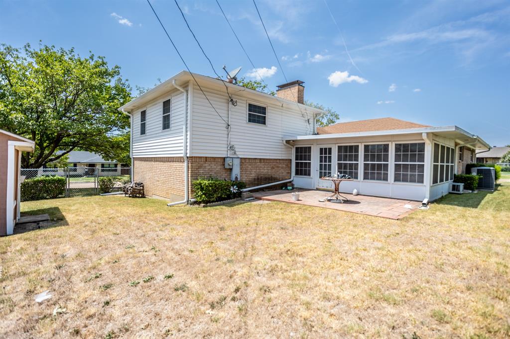 950 Sycamore Lane Property Photo 4