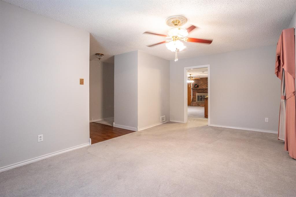 950 Sycamore Lane Property Photo 6