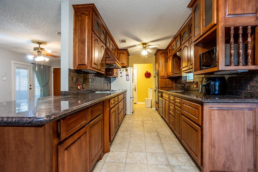 950 Sycamore Lane Property Photo 10
