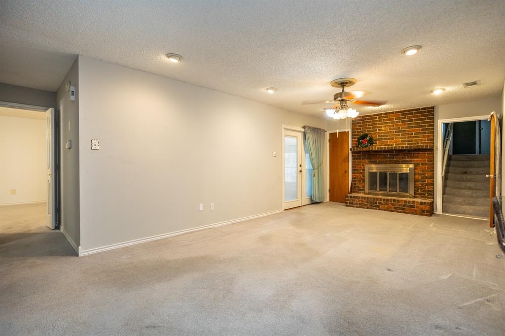 950 Sycamore Lane Property Photo 14