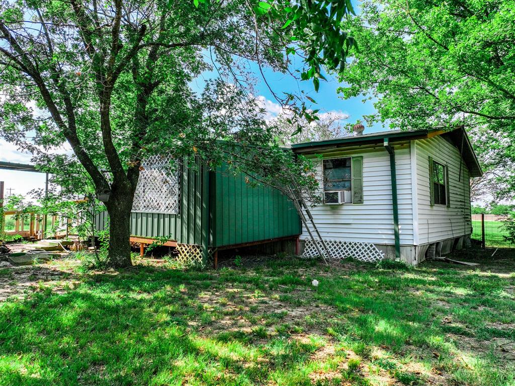 7801 W Interstate Highway 30 Property Photo 8