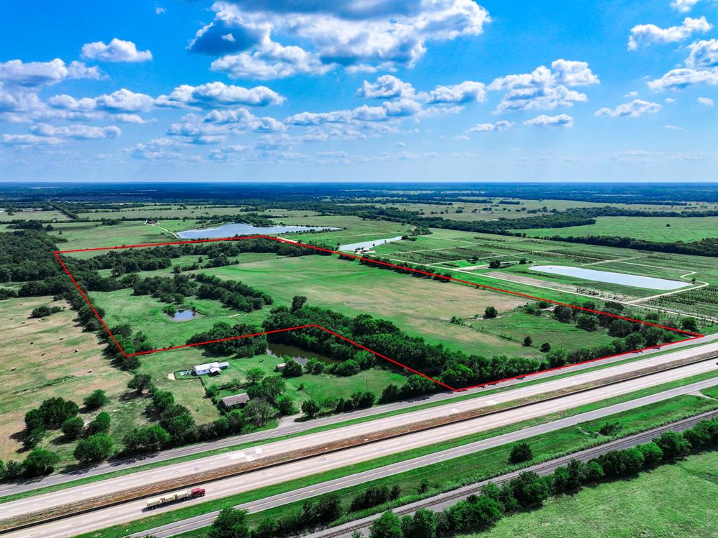 7801 W Interstate Highway 30 Property Photo 14