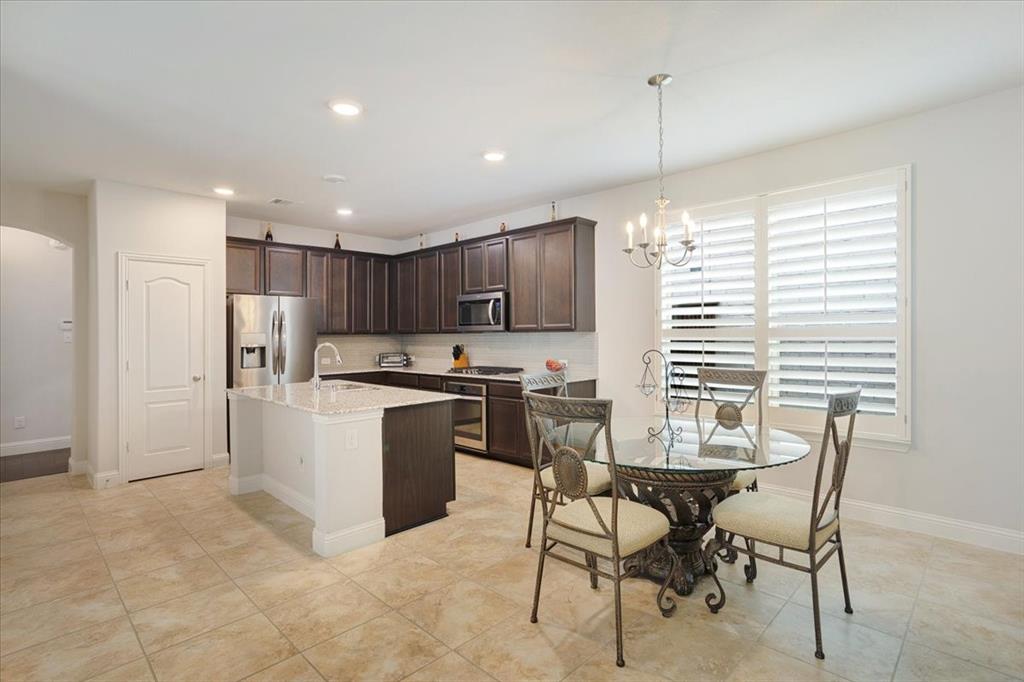 2013 Miramar Drive Property Photo 9
