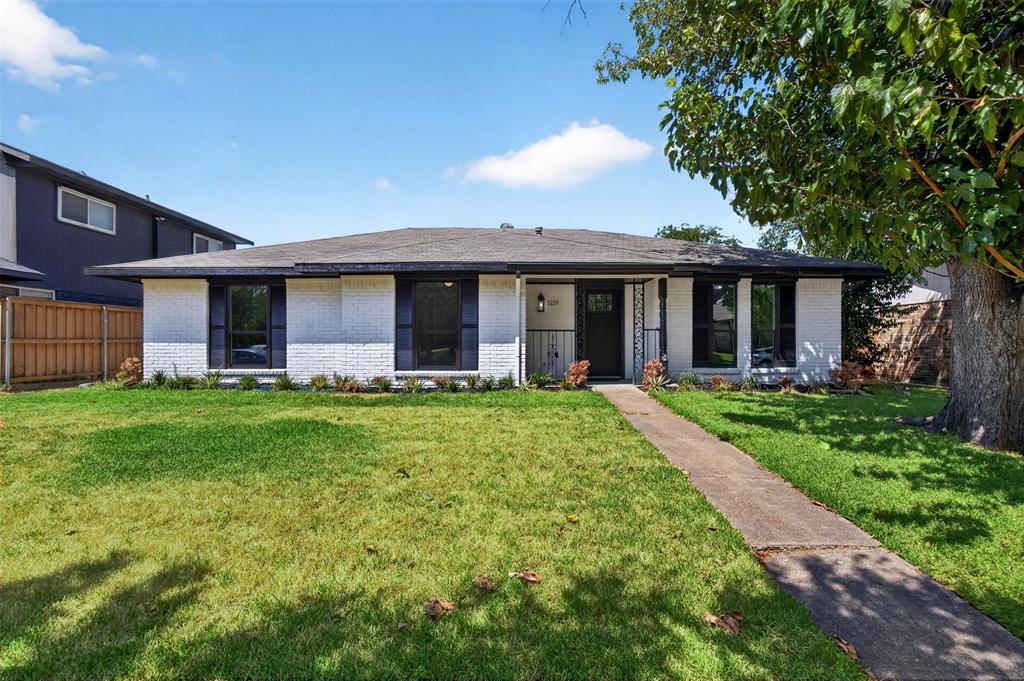 3229 Brook Glen Drive