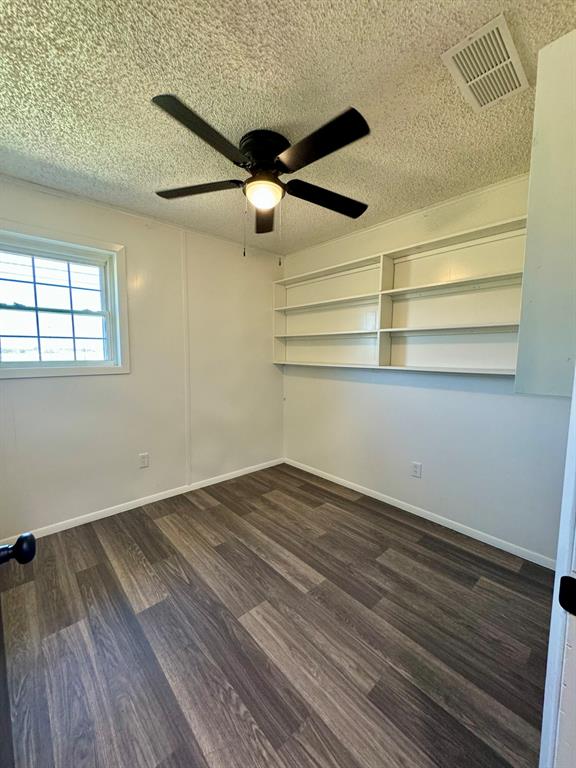 924 N Main Street Property Photo 19