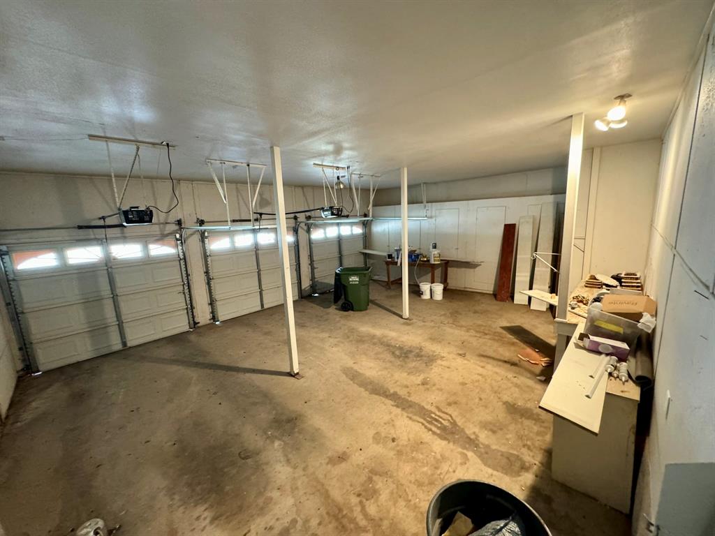 924 N Main Street Property Photo 22