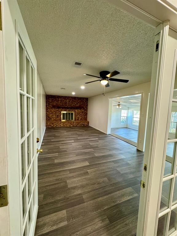 924 N Main Street Property Photo 23