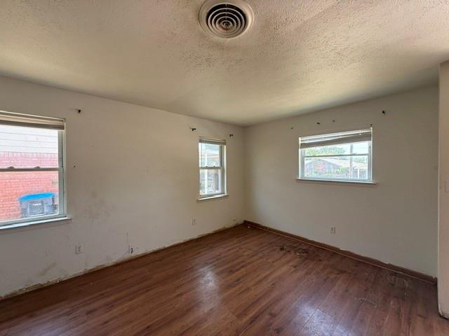 3121 Olive Place Property Photo 2