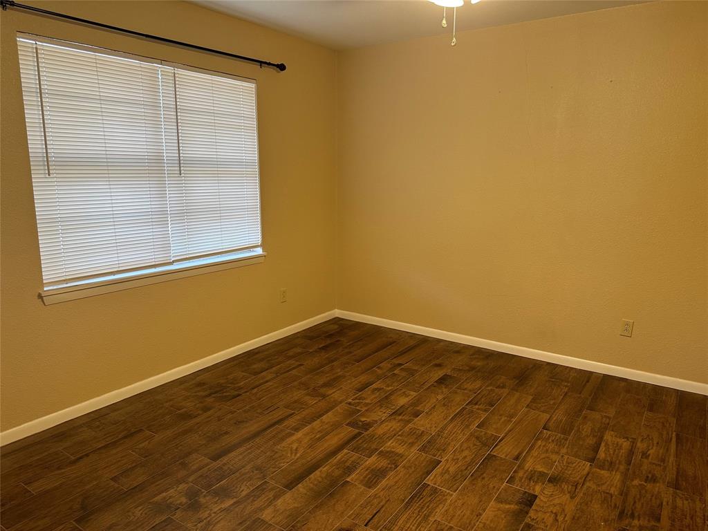 2518 S 38th Street Property Photo 9