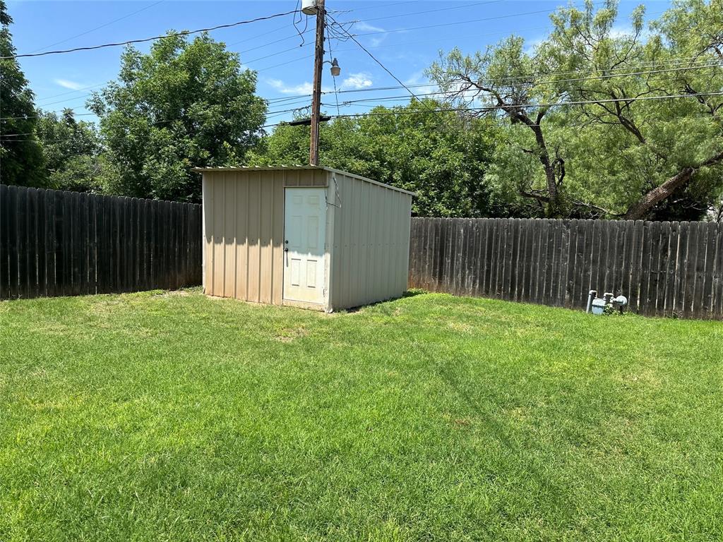 2518 S 38th Street Property Photo 21