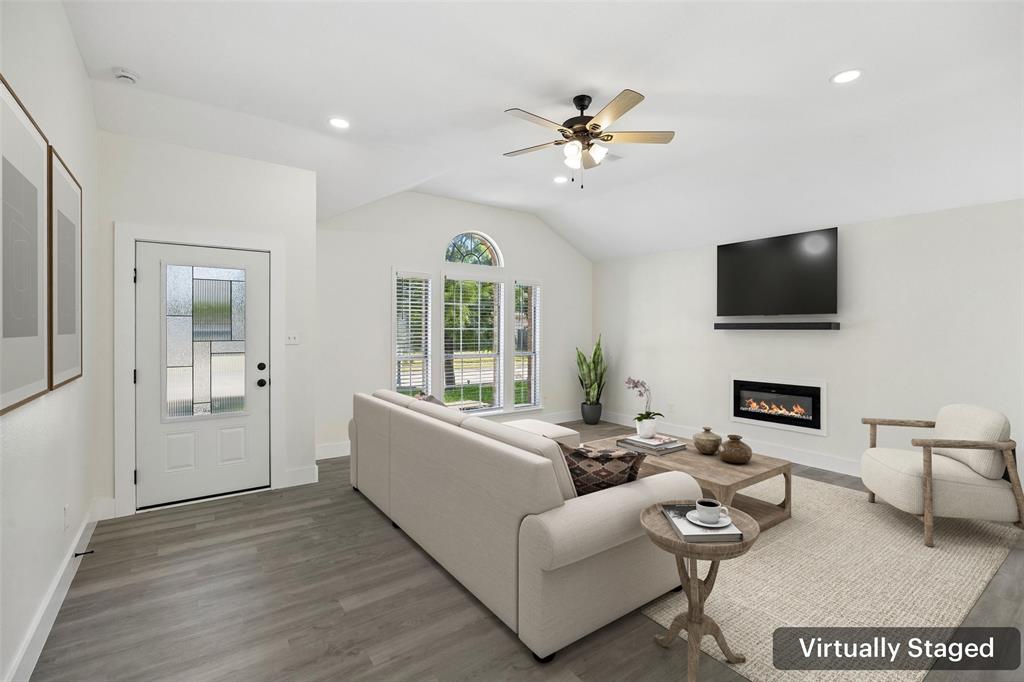 617 Forest Oaks Drive Property Photo 6