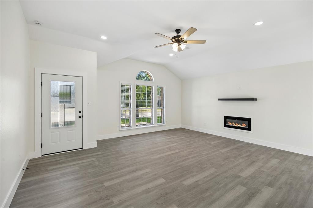 617 Forest Oaks Drive Property Photo 7