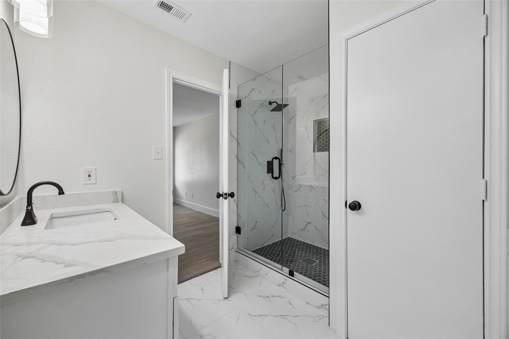 617 Forest Oaks Drive Property Photo 21