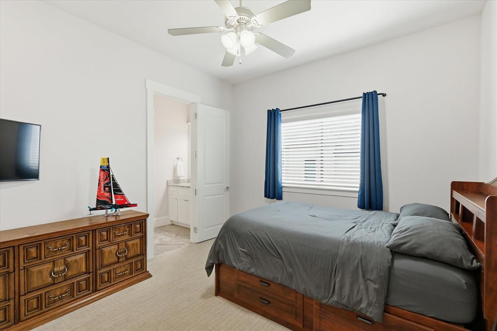 3249 Glenmore Avenue Property Photo 29