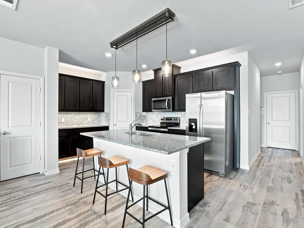 3049 Solana Circle Property Photo 11